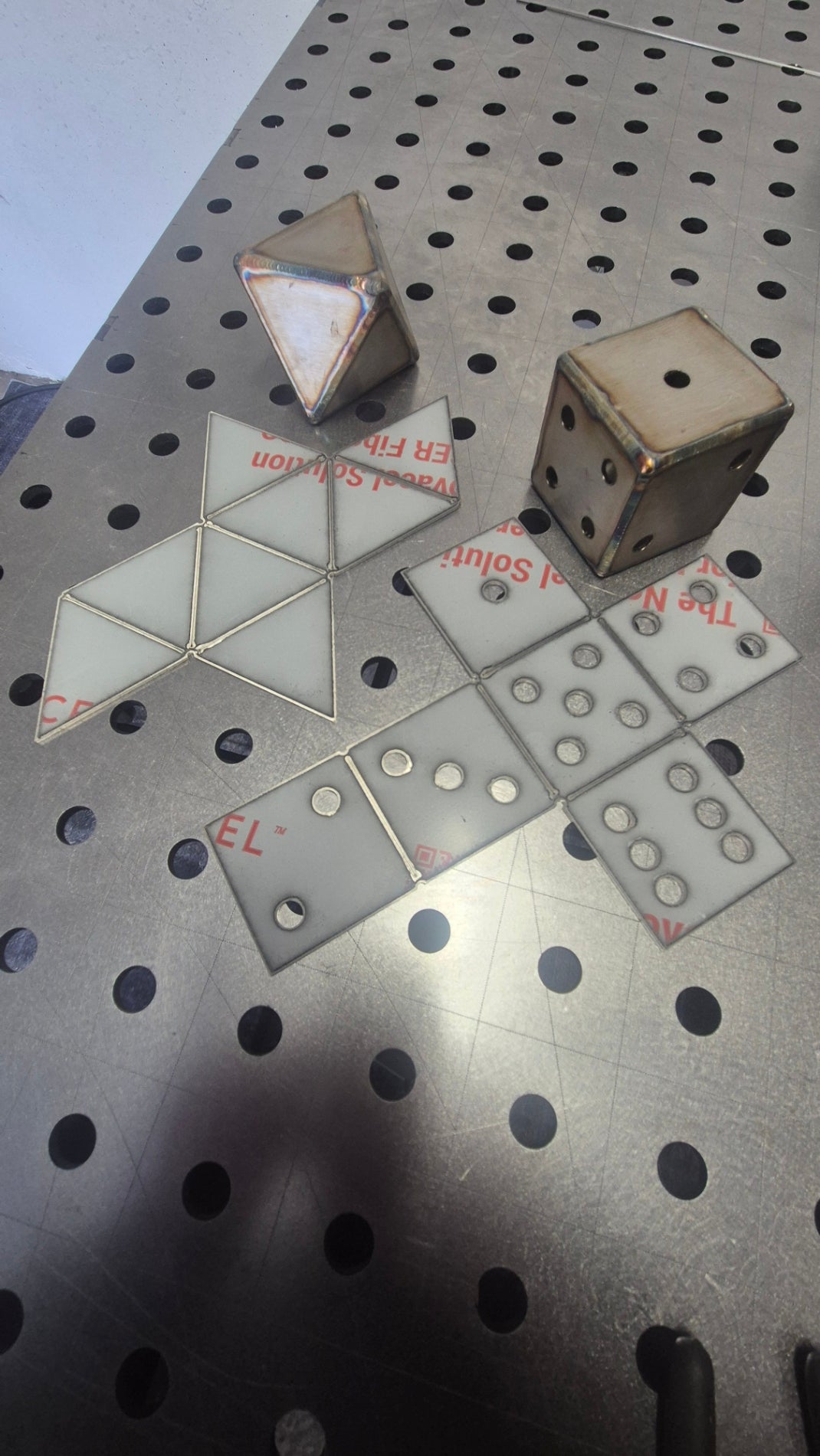 Weldart Garage „Level Up“ Bundle: Würfel + Oktaeder im Set