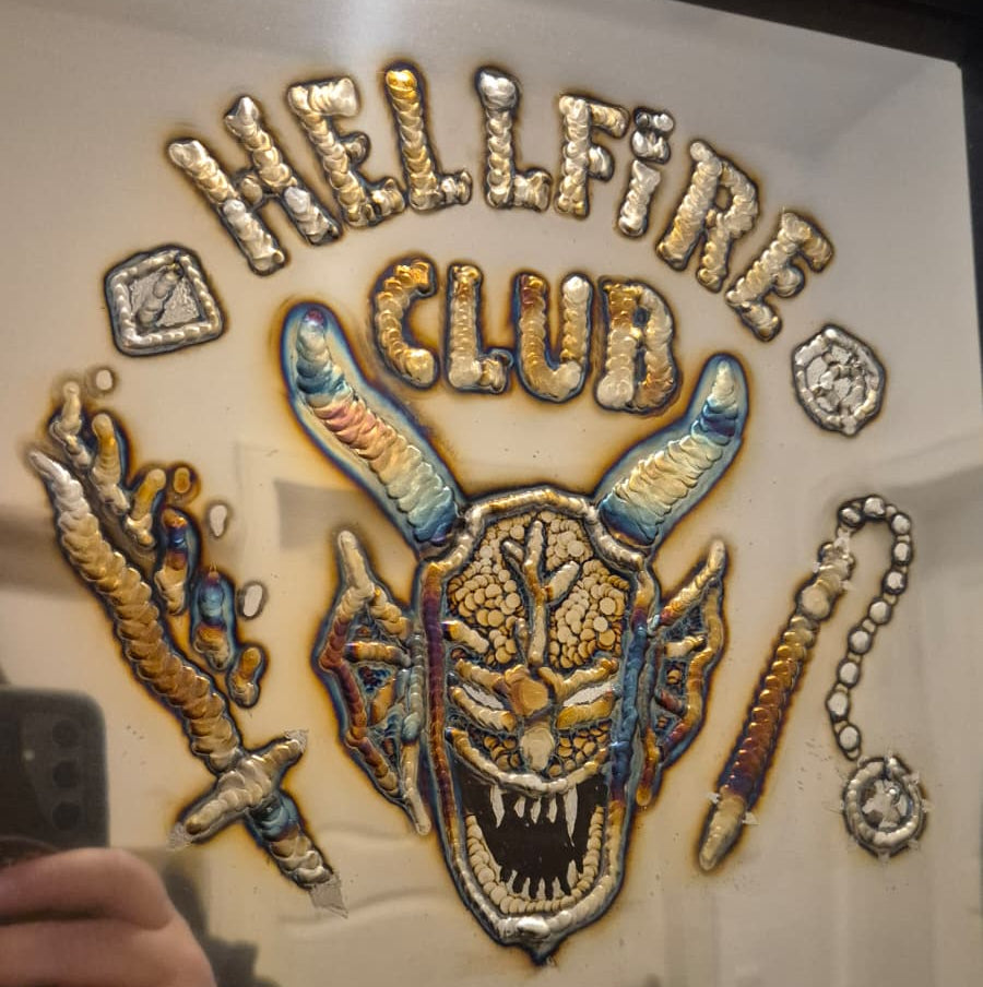 Hellfire Club – „Stranger Things“ Edition | Exklusives Weld-Art 330mm x 330mm